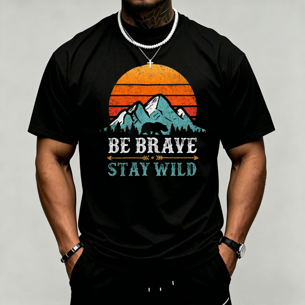 Sunset Mountain Bear Graphic M - Outdoor Adventure Quotes Short reseña y precio